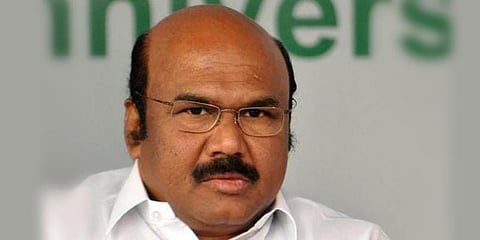 42 பொருட்களுக்கு வரியை குறைக்கவேண்டும்: அமைச்சர் ஜெயக்குமார்