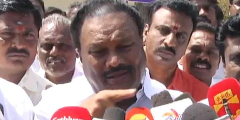 கட்சிப் பணிகளை மேற்கொள்ள டிடிவி-க்கு உரிமை உண்டு: திண்டுக்கல் சீனிவாசன்