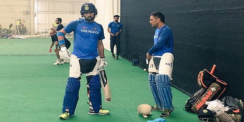 இந்தியா - பாகிஸ்தான் போட்டி: வழிவிடுவாரா வருண பகவான்?