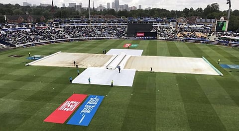 மழையால் இந்தியா-பாகிஸ்தான் போட்டி பாதிப்பு