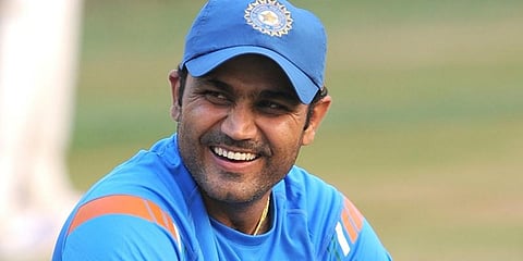 டிவிட் சைஸில் ரெஸ்யூம்: விளையாட்டுப் பிள்ளையா இருக்காரே சேவாக்!