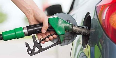 தினமும் பெட்ரோல் விலை நிர்ணயம்: இந்தியன் ஆயில் நிறுவனம் அறிவிப்பு