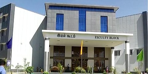 அரசு விழாவில் பங்கேற்கச் சென்ற திமுக எம்எல்ஏ-க்கள் கைது