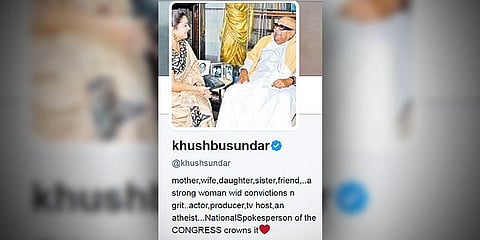 கருணாநிதியுடனான படம்: குஷ்புவின் ட்விட்டர் கிளப்பிய அதிர்ச்சி