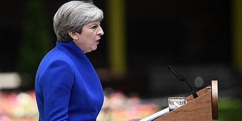 பிரிட்டனில் கூட்டணி ஆட்சியமைக்கும் தெரசா மே