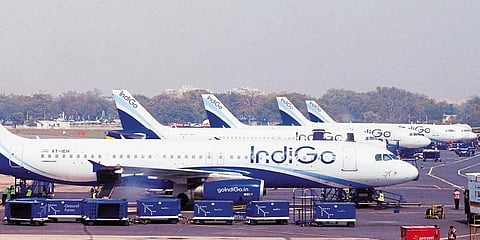 இதுதான் உங்க டக்கா? ஏர்போர்ட் ஷட்டில் பஸ்சில் 6 மணி நேரம் தூங்கிய பயணி!