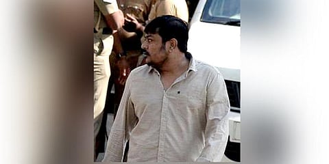 கார்டன் எங்களுக்கே சொந்தம்: தீபக்