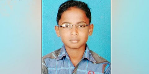 ஆசிரியர்கள் அவமானப்படுத்தியதால் 9 ஆம் வகுப்பு மாணவன் தற்கொலை