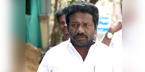 பணம் வாங்கினேனா? கருணாஸ் அறிக்கை