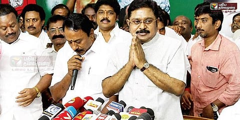 ஆதரவாளர்களுடன் டிடிவி தினகரன் ஆலோசனை: 34 எம்.எல்.ஏ.க்களின் நிலைப்பாடு என்ன?