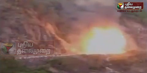 கேஸ் லாரி விபத்து: சிலிண்டர்கள் வெடித்து சிதறியது (வீடியோ)