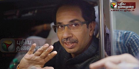 விவசாயிகளுக்காக ஒரு மாத சம்பளத்தைக் கொடுக்கும் சிவசேனாவினர்