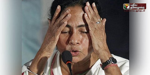 சவக்குழியில் ஜனநாயகம் - மம்தா தாக்கு