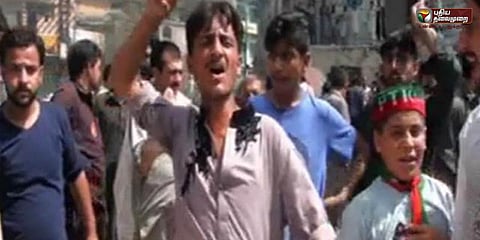 பாக்.ராணுவத்தை கண்டித்து ஆக்கிரமிப்பு காஷ்மீரில் போராட்டம்!