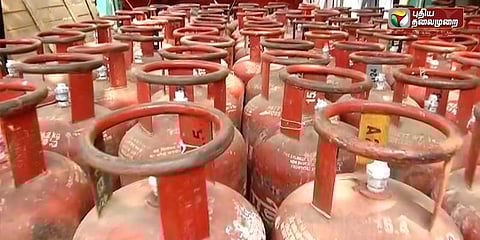 ஜிஎஸ்டி எபெக்ட்: கேஸ் சிலிண்டர் விலை உயர்வு