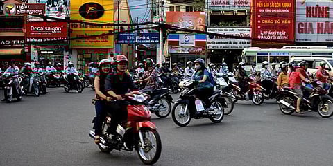 2030-க்குள் இரு சக்கர வாகனங்களுக்கு தடை