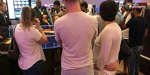 சூதாட்ட கிளப்பில் ரஜினி... வைரலாகும் புகைப்படம்.. வறுத்தெடுக்கும் நெட்டிசன்கள்..