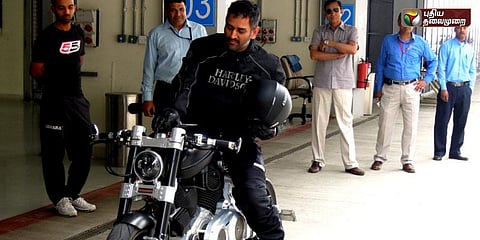 தோனியிடம் இருப்பது எத்தனை மோட்டார் சைக்கிள்?.. ஜடேஜா சொன்ன ரகசியம்