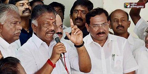 சசிகலா அணி தாக்கல் செய்த ஆவணங்கள் போலி: ஓபிஎஸ் அணி