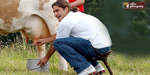 பால் கறக்கும் ரோஜர் ஃபெடரர்