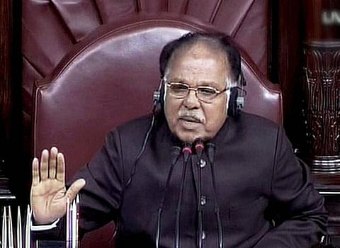 மாயாவதி தனது முடிவை மறுபரிசீலனை செய்ய வேண்டும்: பி.ஜே.குரியன்