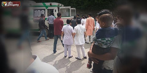 பேருந்து பள்ளத்தில் கவிழ்ந்து கோர விபத்து - 20க்கும் மேற்பட்டோர் பலி