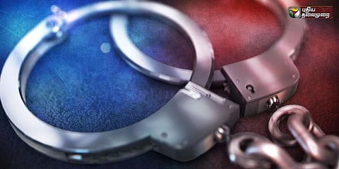 அமைச்சர் பெயரில் சமூகவலைதள கணக்கு தொடங்கியவர் கைது