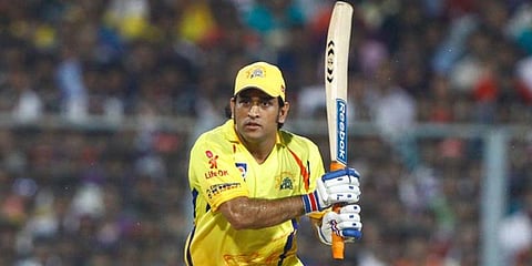 மெஷின் பந்து வீச, தோனி விளாச... இன்று சிக்சர் திருவிழா!