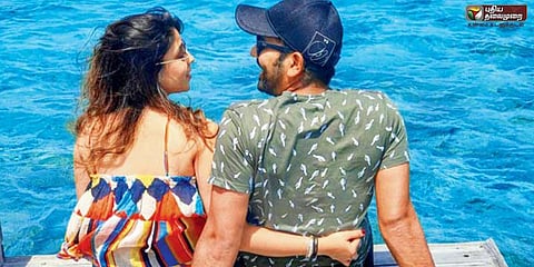 மனைவியுடன் ஜாலி ரோகித்: வைரலாகும் போட்டோ!