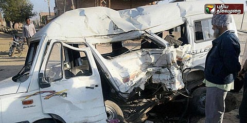 ஆன்மீக சுற்றுலா வாகனம் விபத்து: பக்தர்கள் 9 பேர் பலி