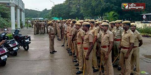 மெரினா கடற்கரையில் போலீஸ் குவிப்பு