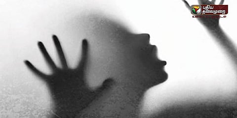 கூட்டுப் பாலியல் வன்கொடுமை: 3-வது மாடியில் இருந்து பெண்ணை வீசிய கொடூரம்!