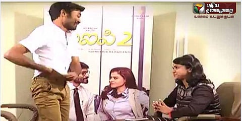 சுசிலீக்ஸ் கேள்வியால் டென்ஷன்: பேட்டியில் இருந்து வெளியேறிய தனுஷ் (வீடியோ)