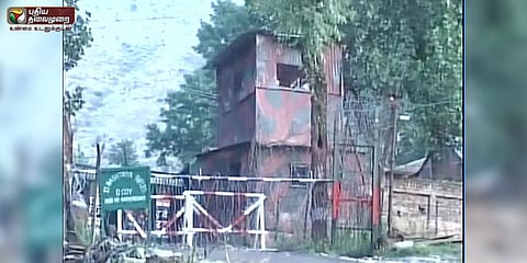 துப்பாக்கிச்சூடு நடத்திய பயங்கரவாதிகள் தப்பியோட்டம் - காஷ்மீரில் பதற்றம்