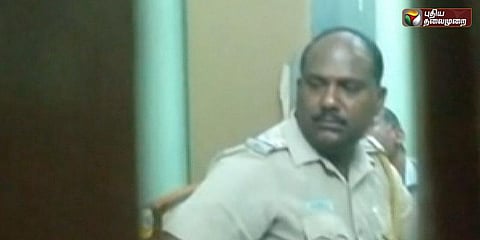 லஞ்சம் வாங்கிய காவல் ஆய்வாளர்: கையும் களவுமாக பிடிபட்டார்