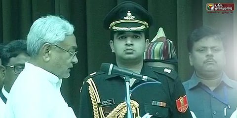 மீண்டும் பதவியேற்றார் நிதிஷ் குமார்