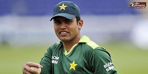 அவர் ஃபெயிலியர் கோச்: வாக்கார் யூனிசை விளாசும் கம்ரன் அக்மல்!