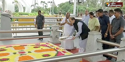 ஜெயலலிதா நினைவிடத்தில் மத்திய அமைச்சர்கள் அஞ்சலி