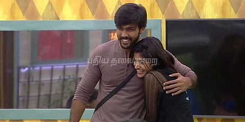 ஓவியாவின் தோழன் ஆரவ் நடிக்கும் "மீண்டும் வா அருகில் வா!"