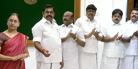 மீன் இறங்குதளம் உள்பட பல திட்டங்கள்: முதலமைச்சர் திறந்து வைத்தார்