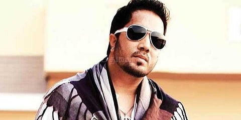 "பாகிஸ்தான் சுதந்திரதினத்தை கொண்டாடுவோம்"..... சர்ச்சையில் பாலிவுட் பாடகர் மிகா சிங்