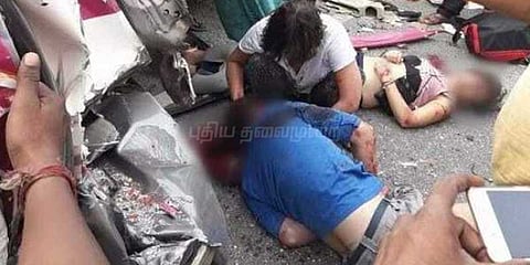 லாரி-வேன் மோதல்: ஸ்பெயின் நாட்டினர் உடல் நசுங்கி பலி