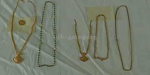 வீடுகளில் கொள்ளையடித்து துப்பாக்கி வாங்க முயற்சி