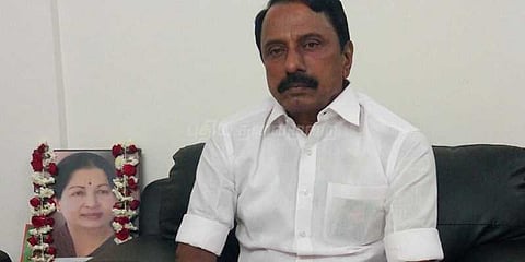 ஒரே மேடையில் விவாதிக்கத் தயாரா ? செங்கோட்டையன் கேள்வி