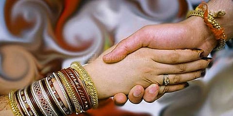 சாதி மறுப்புத் திருமணம் செய்தோரைப் பாதுகாக்க புதிய திட்டம்