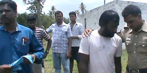 பெற்ற தாயை பெட்ரோல் ஊற்றி எரித்த மகன்