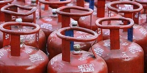 சமையல் கேஸ் மானியம் நீடிக்கும்: மத்திய அமைச்சர்