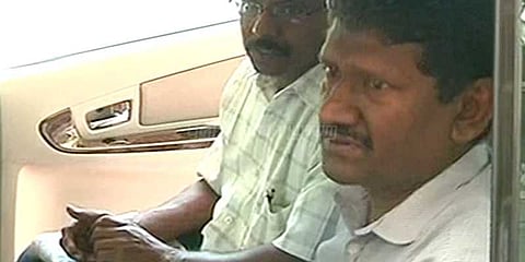 சகாயத்துக்கு கொலை மிரட்டல்: உயர்நீதிமன்றத்தில் புகார்