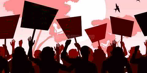 புதிய அரசு கல்லூரியை திறந்து வைக்காத முதல்வர்: மாணவர்கள் போராட்டம்