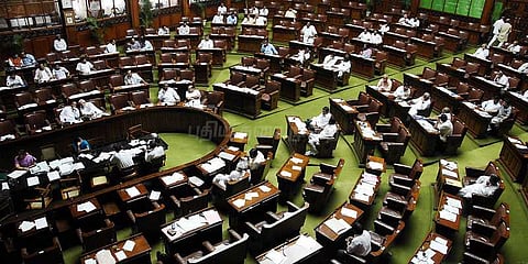 நாடாளுமன்ற கூட்டத்தொடர் தேதி குறிப்பிடாமல் ஒத்திவைப்பு